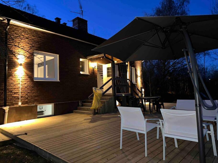 Modernt & Rymligt Sommarhus Pa Landet- Bubbelpool Villa Eskilstuna Exteriör bild